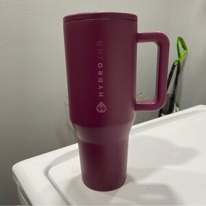 Hydrojug Traveler in Cranberry